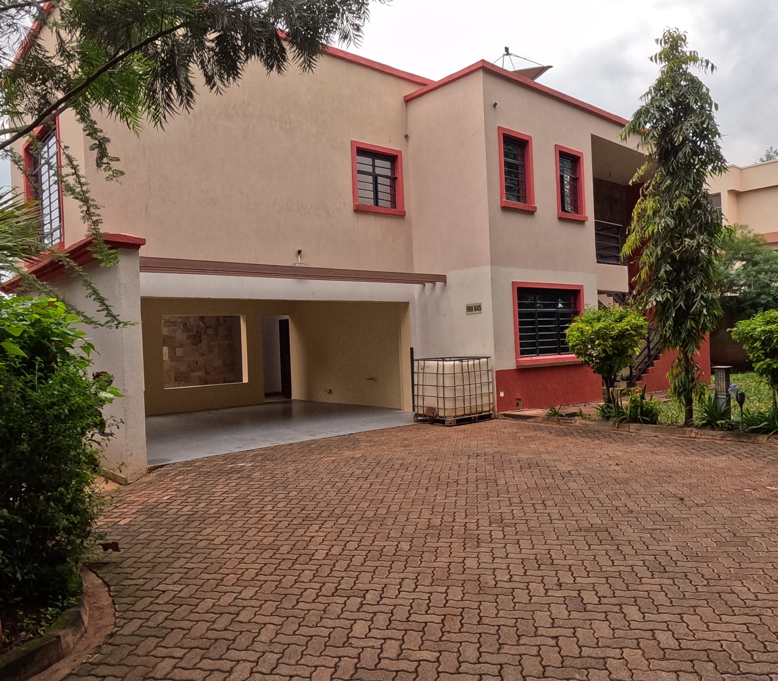 2 cozy Four Bedrooms Homes in a secure compound of 5 Homes