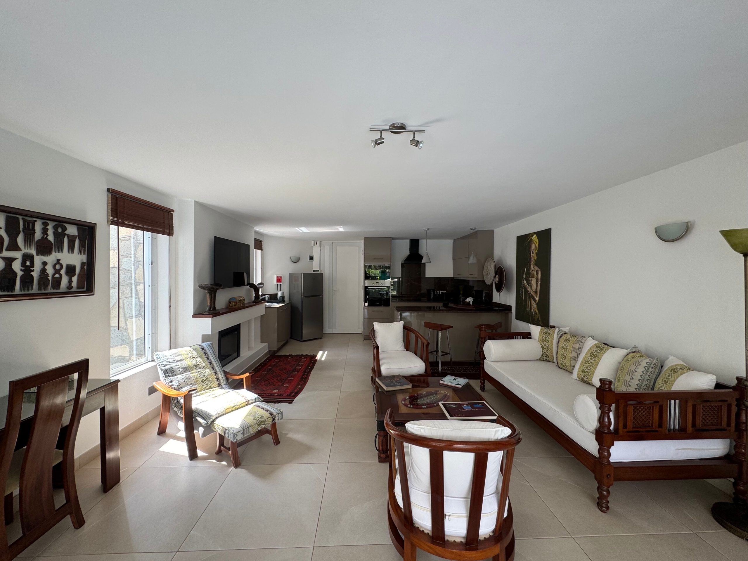 One- bedroom fully furnished guest house in Gigiri to let both short term or long term