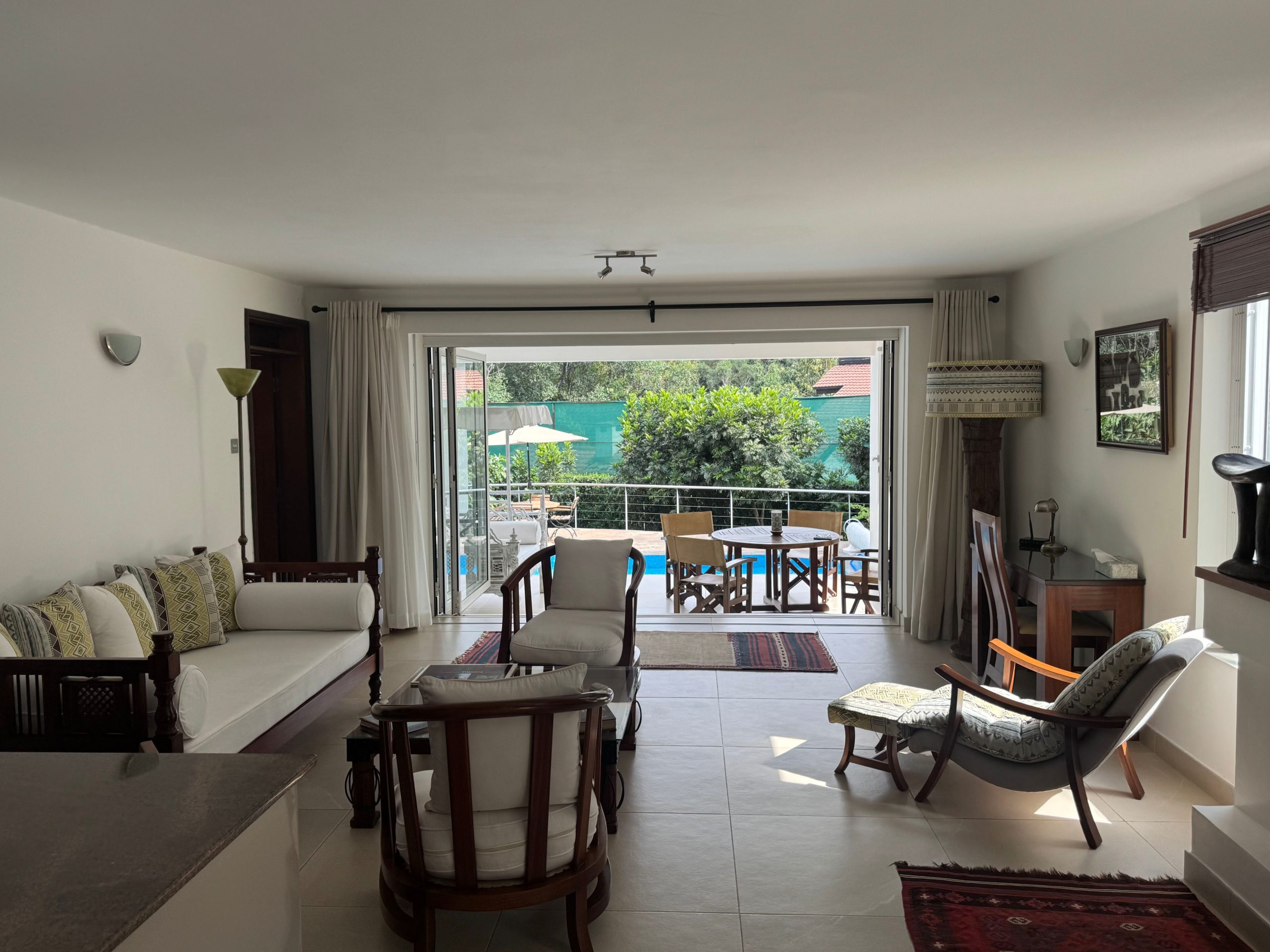 One- bedroom fully furnished guest house in Gigiri to let both short term or long term