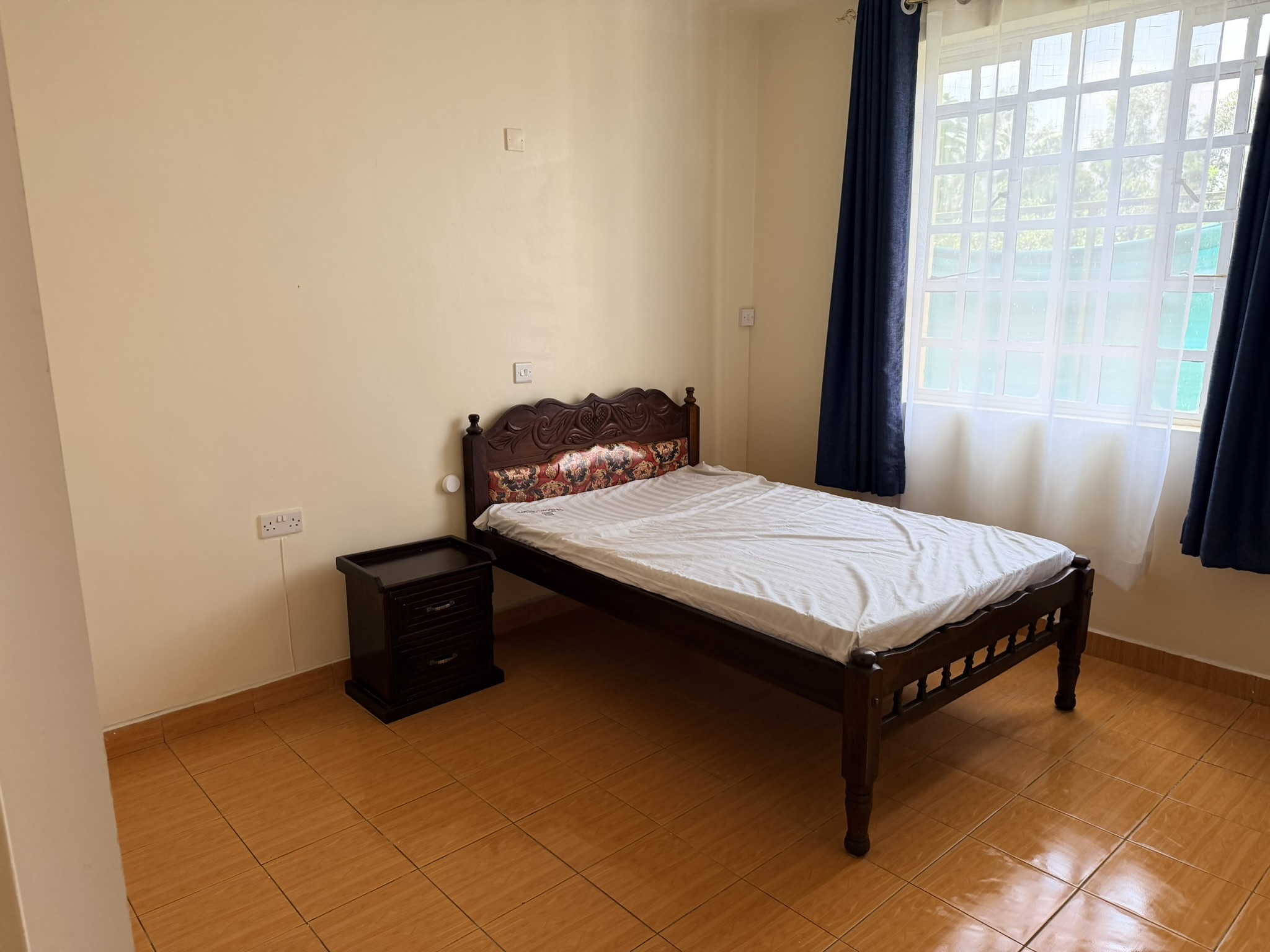 Charming two – bedrooms guest house in Runda to let