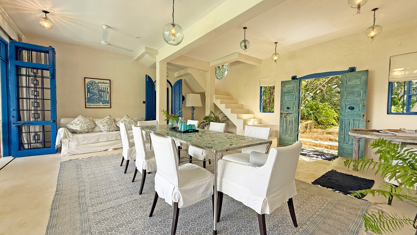 SPECTACULAR BEACHFRONT HOUSE AND TOWER