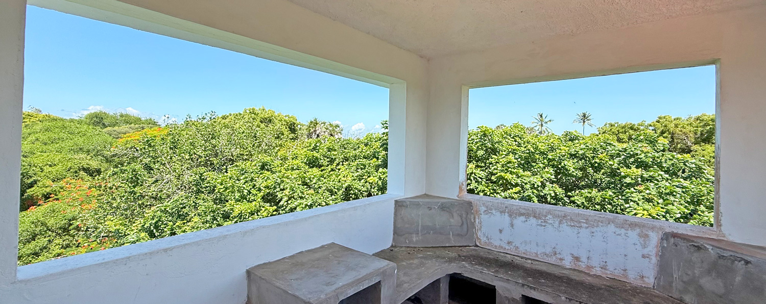 2nd row, 4 bedroom home close to public beach access road WATAMU SOUTH