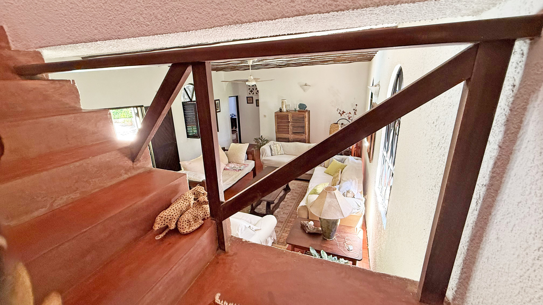2nd row, 4 bedroom home close to public beach access road WATAMU SOUTH