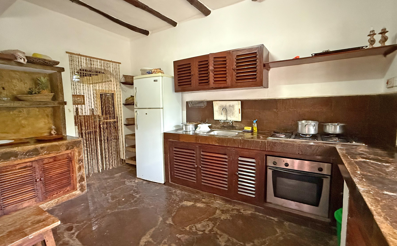 LOVELY 3 BEDROOM BUNGALOW IN WATAMU VILLAGE