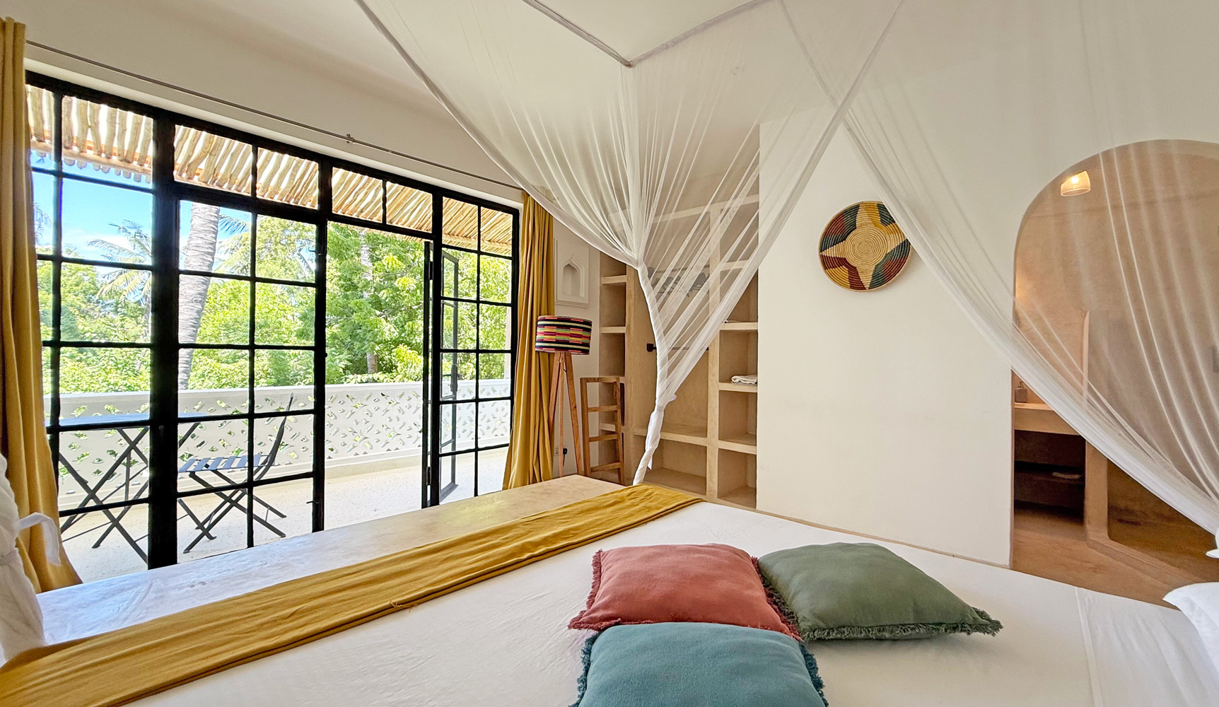 SPECTACULAR 4 BEDROOM VILLA IN DONGO KUNDU