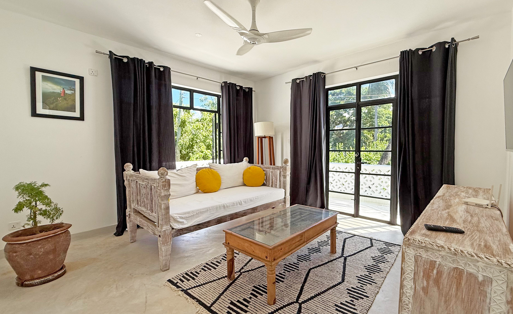 SPECTACULAR 4 BEDROOM VILLA IN DONGO KUNDU
