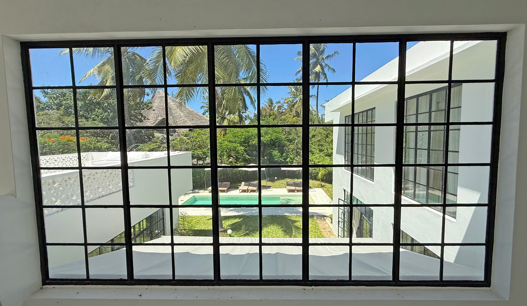 SPECTACULAR 4 BEDROOM VILLA IN DONGO KUNDU