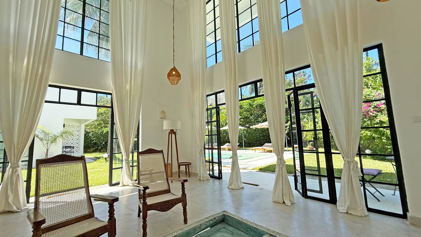 SPECTACULAR 4 BEDROOM VILLA IN DONGO KUNDU