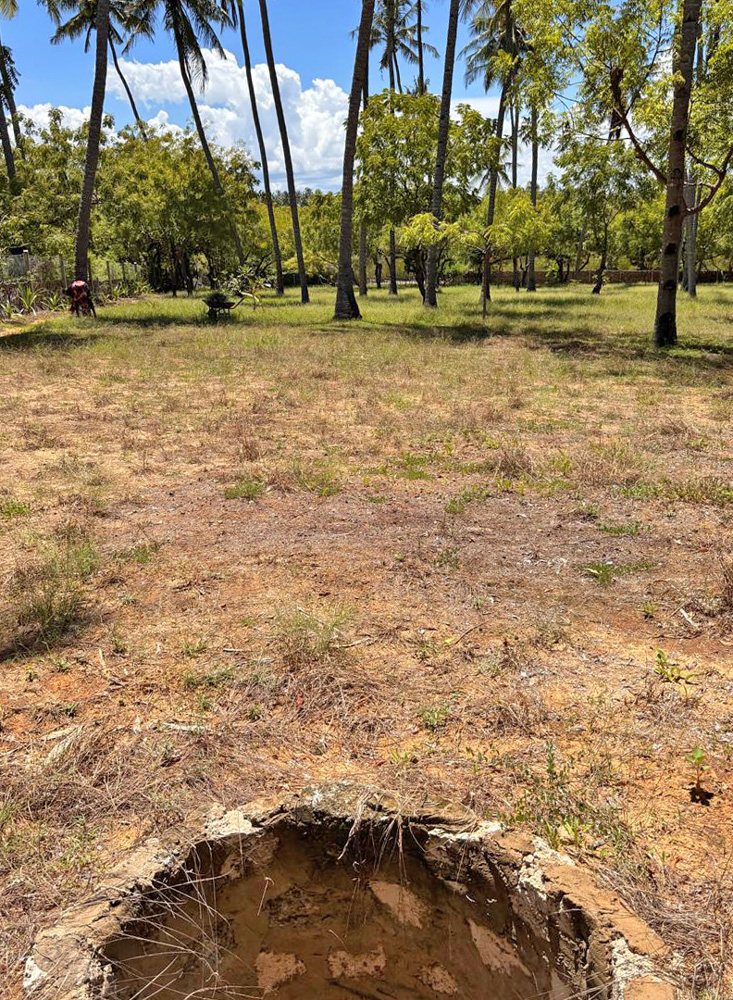 BEAUTIFUL 1.5 ACRE PLOT WITH MANGROVE FRONTAGE