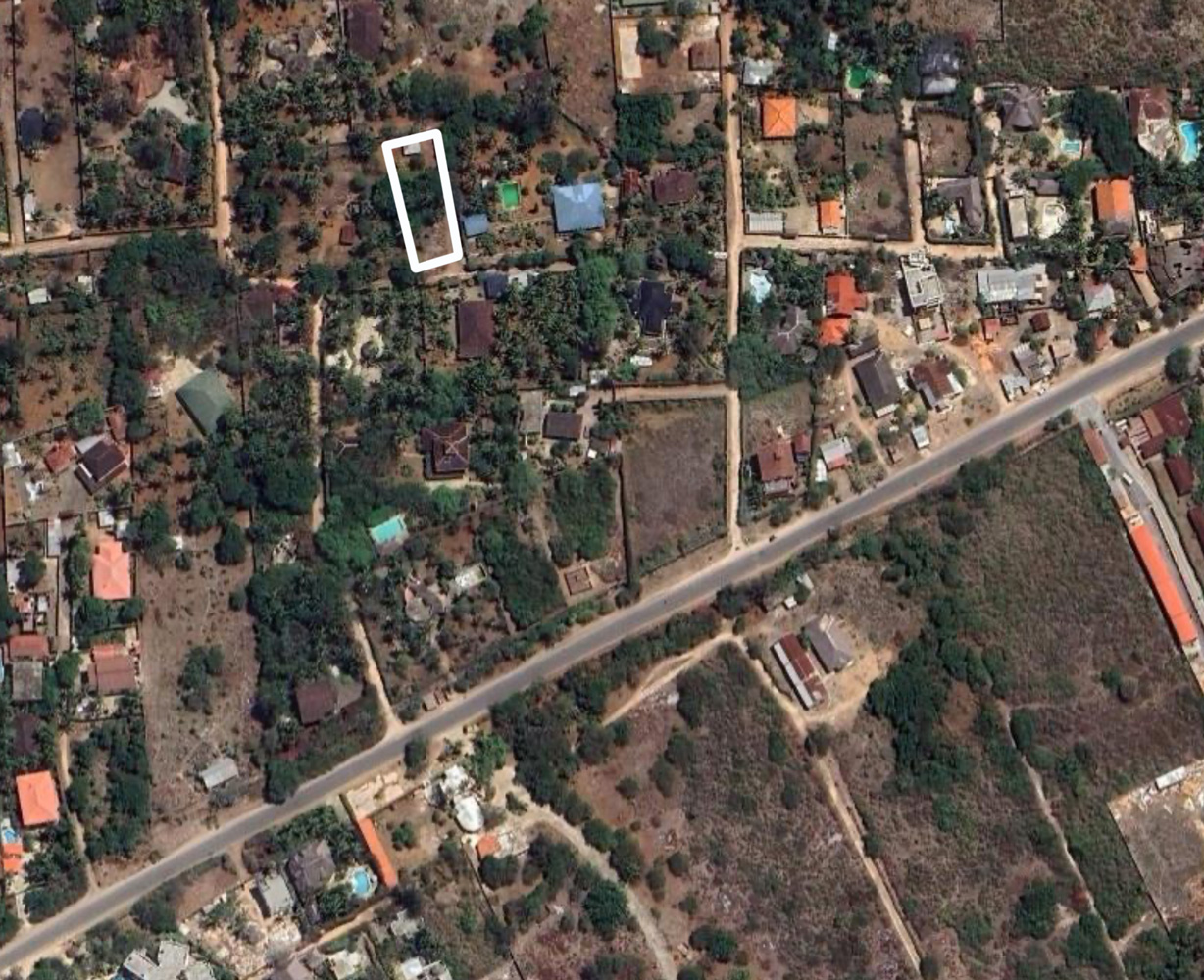 HALF ACRE PLOT FOR SALE REF:  NVHH01