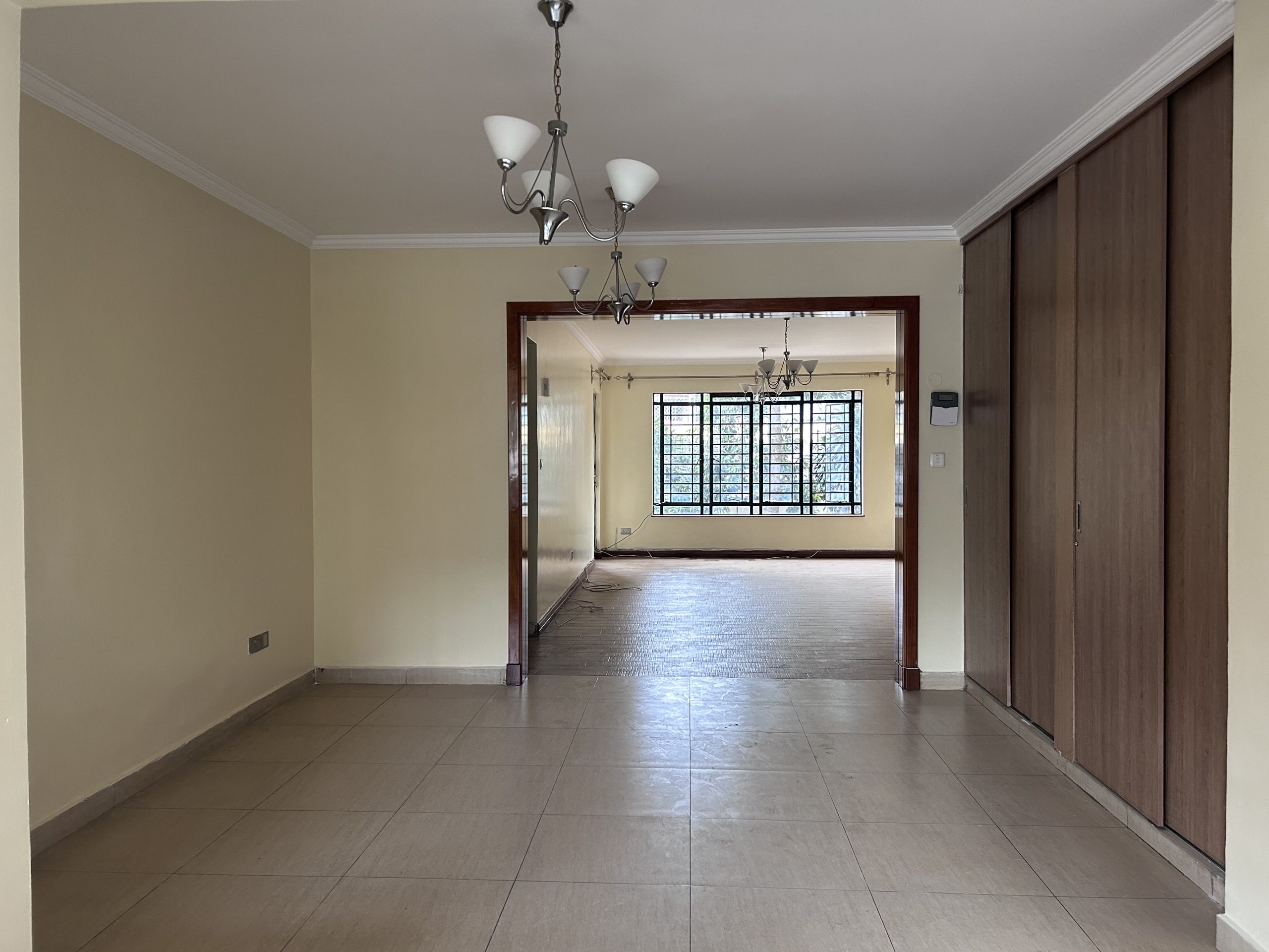 A modern apartment to let in Parklands