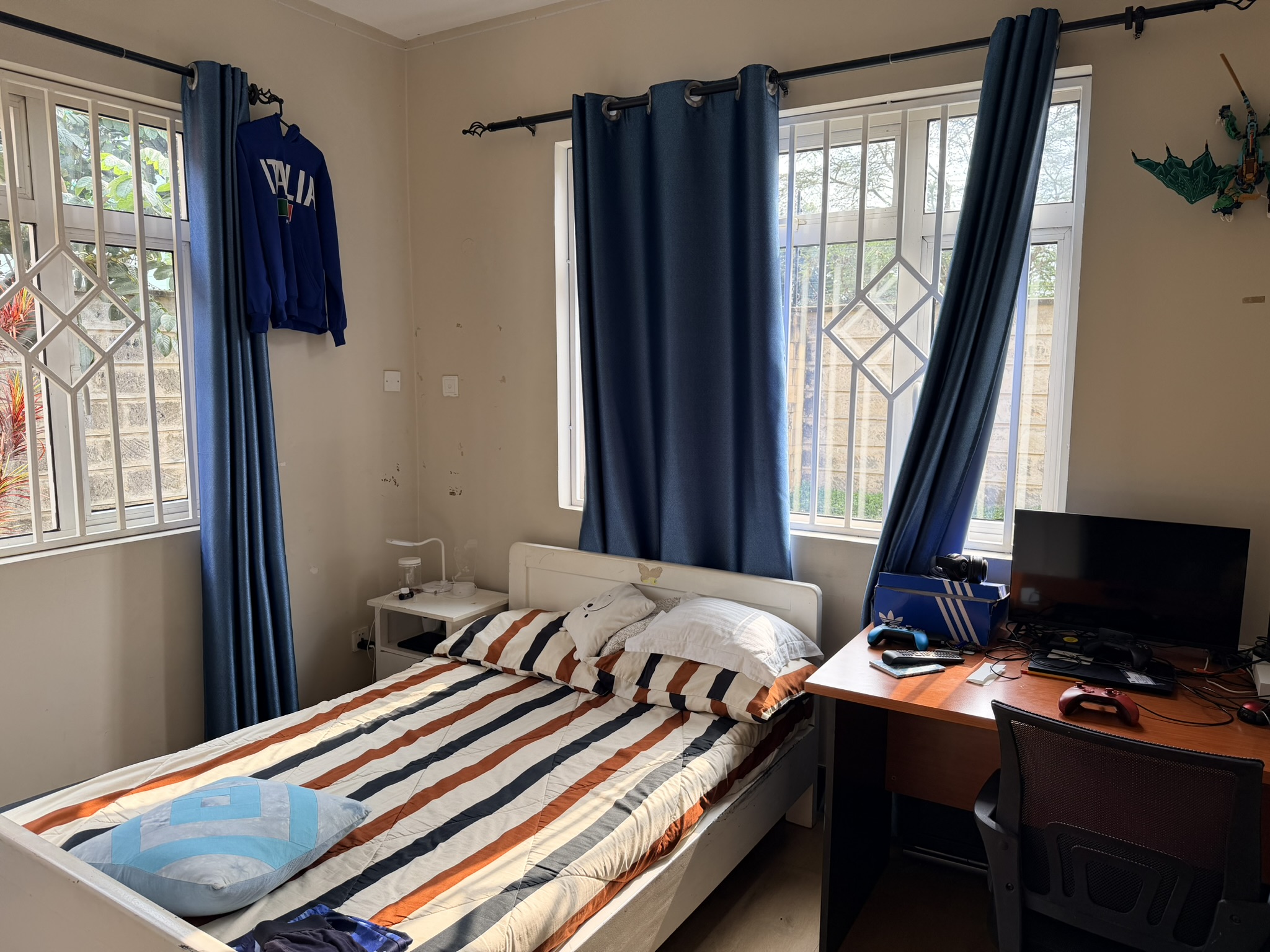 An cosy and compact GUESTHOUSE in Nyari to let