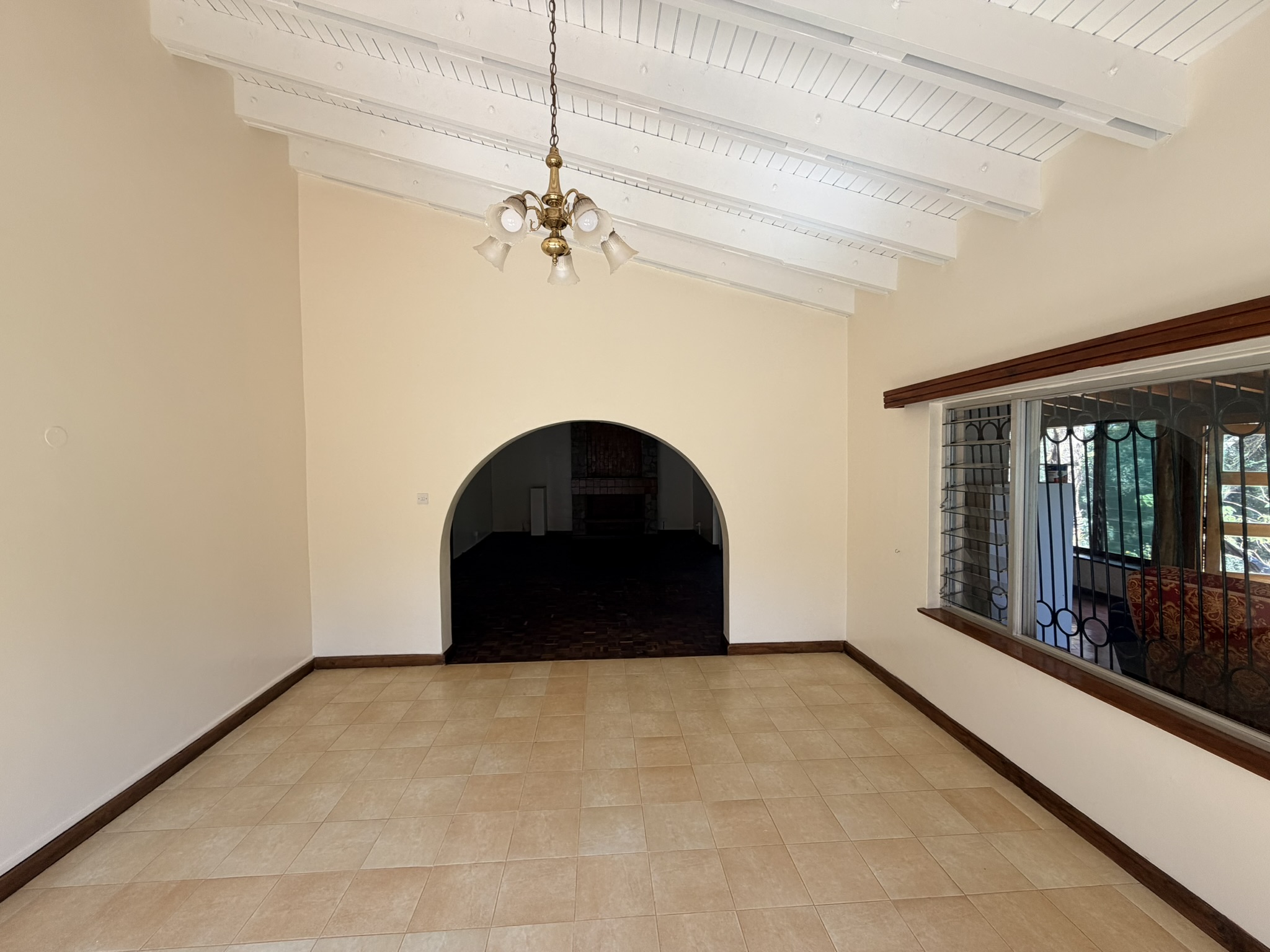 This sizable home is nestled in the leafy and secure area of Runda