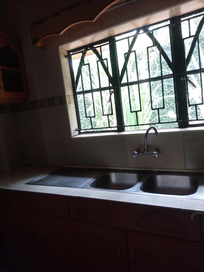 An enchanting 2-bedroom GUESTHOUSE within the upscale neighborhood of Runda
