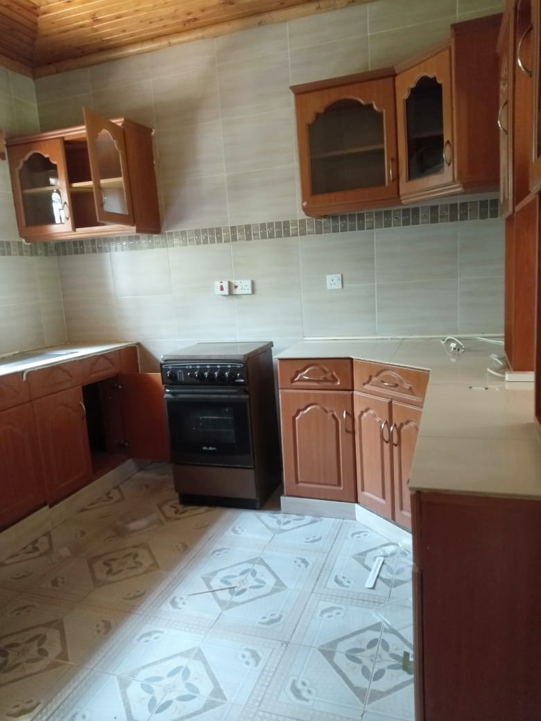 An enchanting 2-bedroom GUESTHOUSE within the upscale neighborhood of Runda