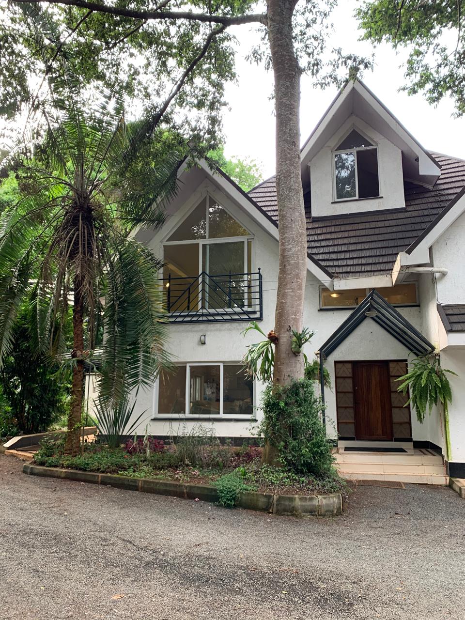 Elegant 3 bedroom Fully Furnished duplex apartments in Gigiri