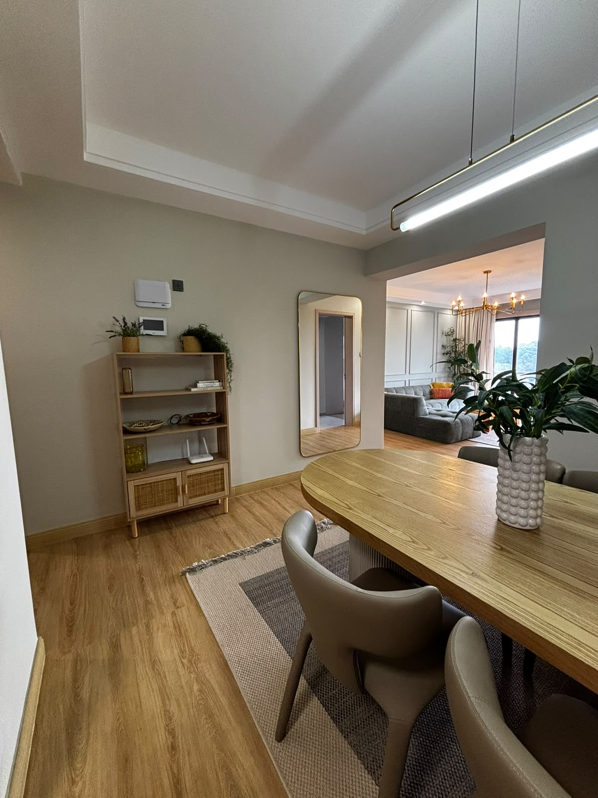 A modern apartment in Riverside