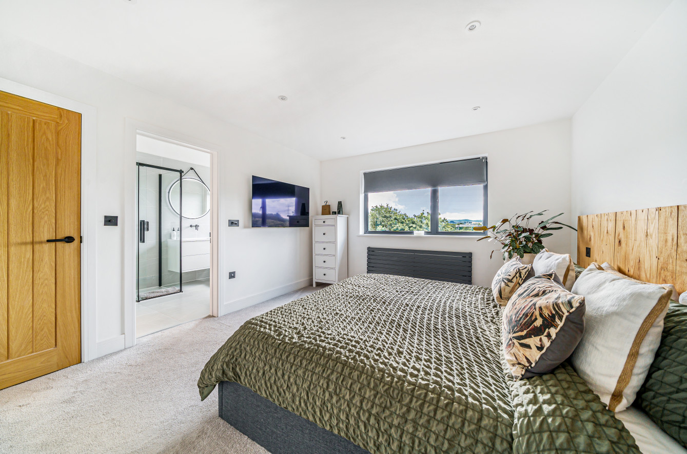 95 Newcourt Road, Topsham Wilkinson Grant Estate Agents