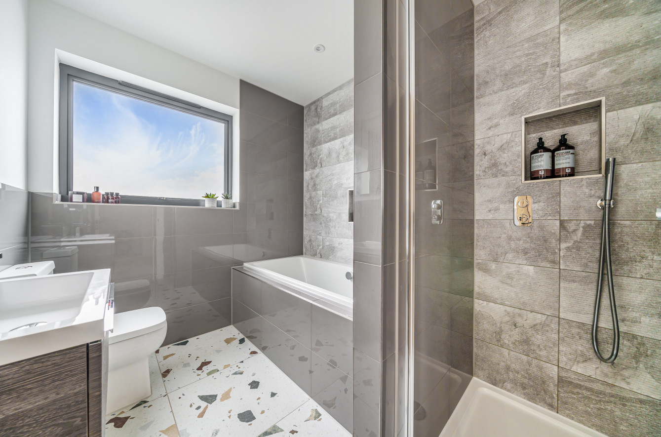 95 Newcourt Road, Topsham Wilkinson Grant Estate Agents