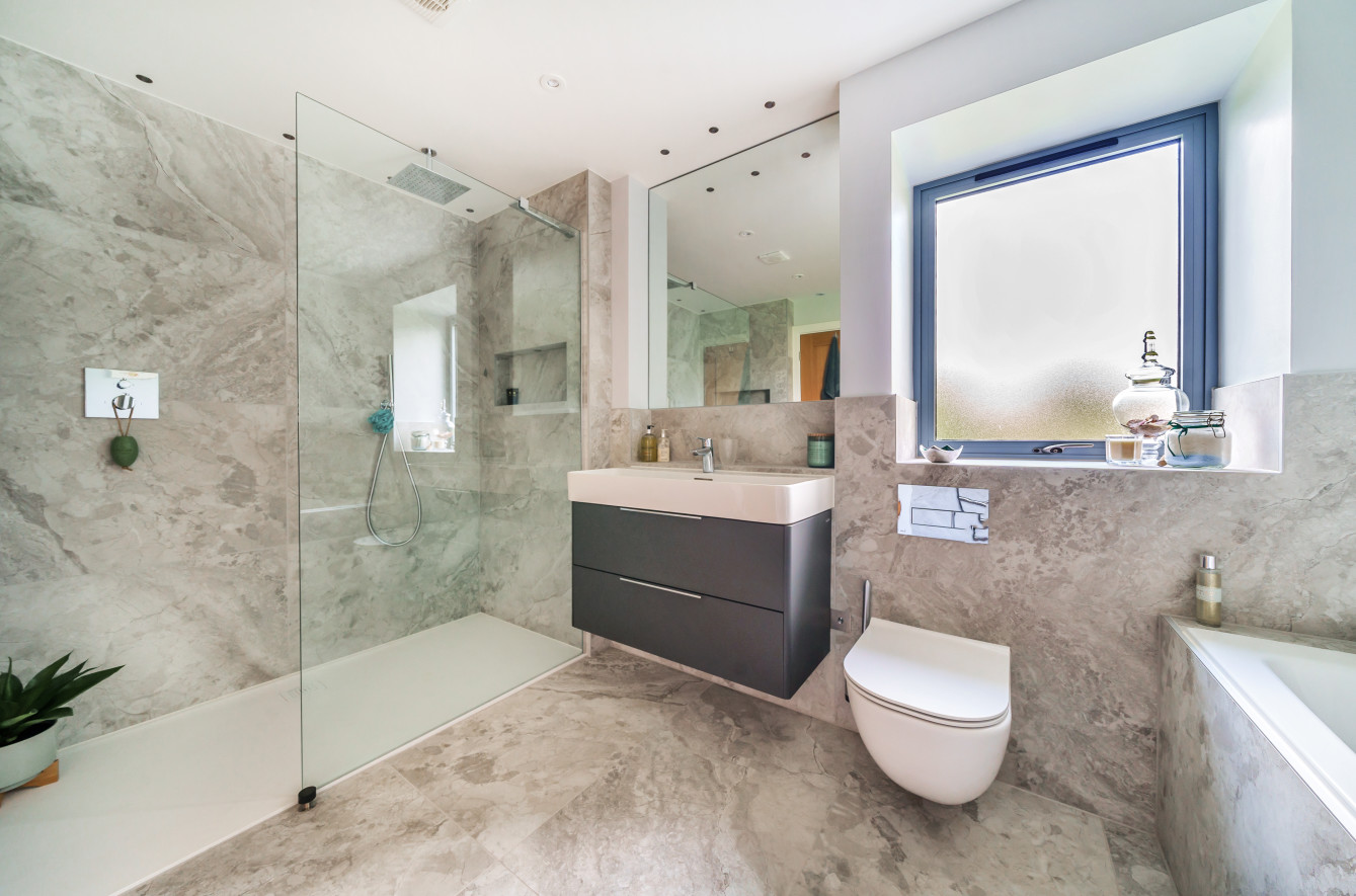 Oysters, Lympstone, East Devon Wilkinson Grant Estate Agents