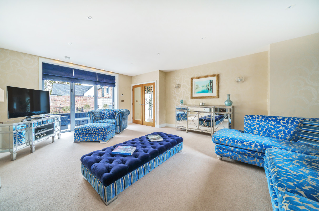 Oysters, Lympstone, East Devon Wilkinson Grant Estate Agents